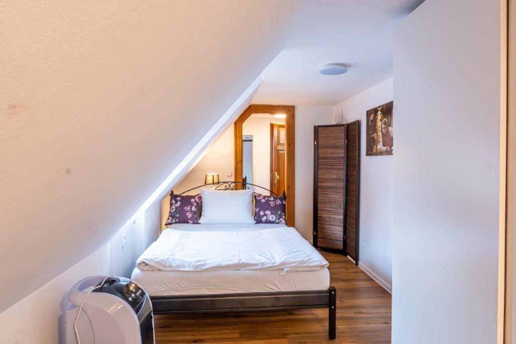 Restaurant Dicker Mann Hotel Zum Blauen Krebs Ρέγκενσμπουργκ Εξωτερικό φωτογραφία